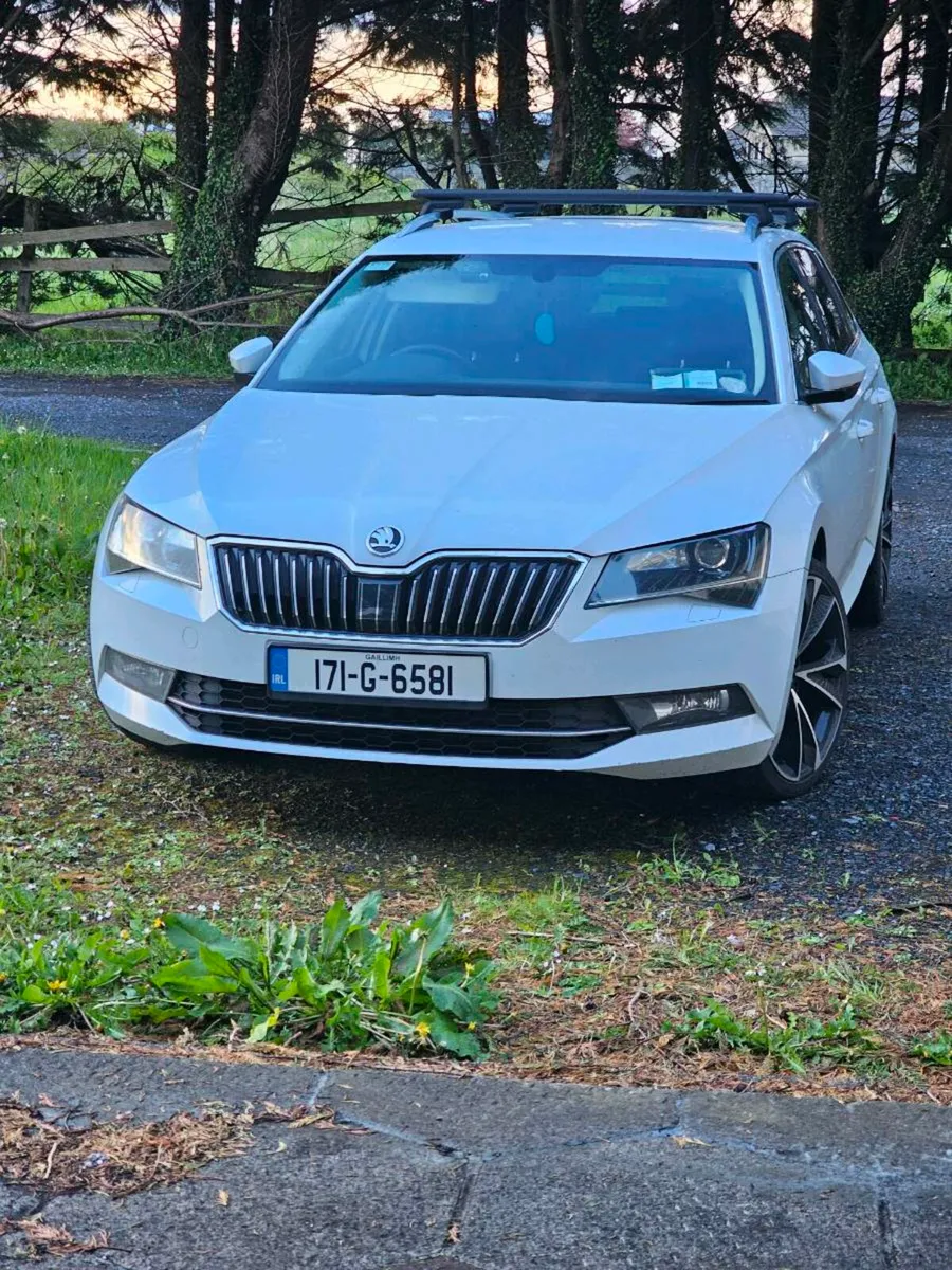 Skoda Superb 2.0 Estate 2017 - Image 2