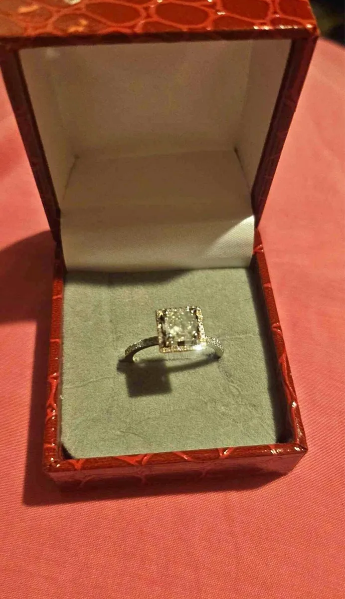 1.03ct diamond ring F/l1 1.23ctw 10ct Gold New - Image 3