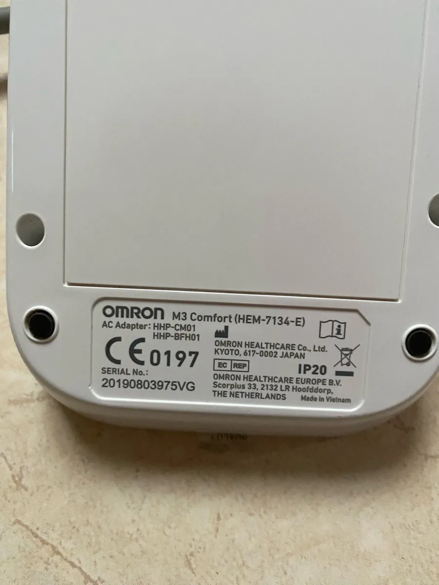 Omron M3 Comfort Upper Arm Blood Pressure Monitor - Image 3