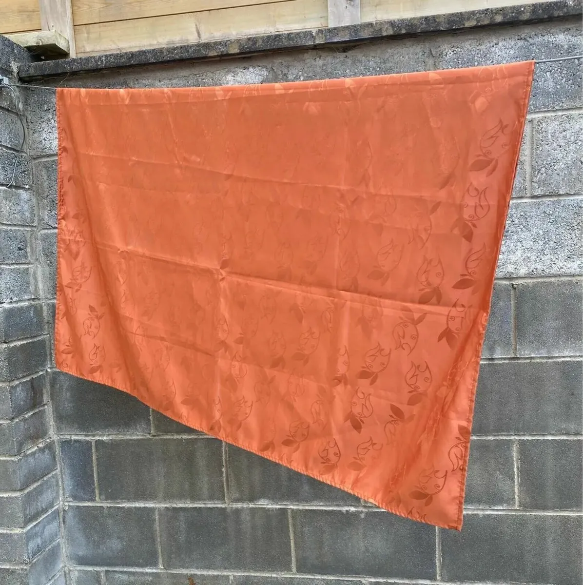 BRAND NEW Table Cloth - Image 4