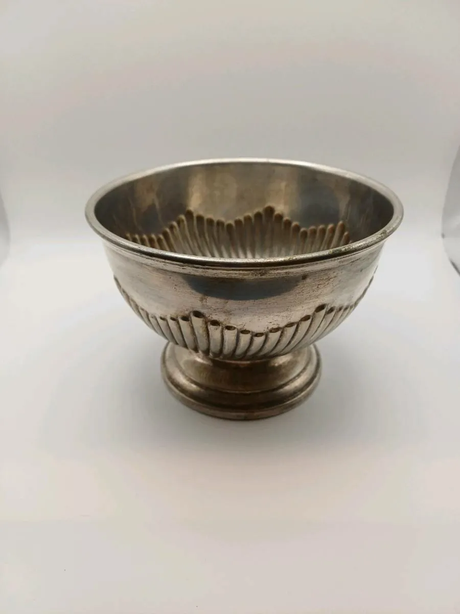Silver bowl - Image 1
