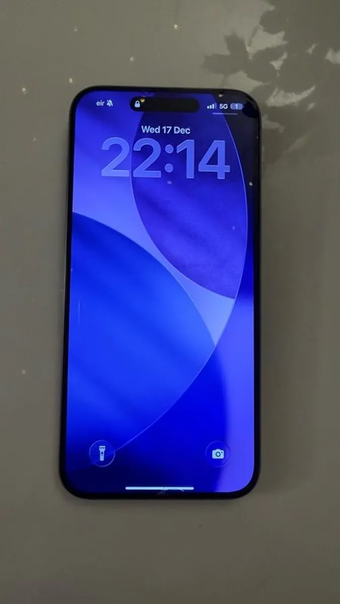 iPhone 15 Pro Max - Image 2