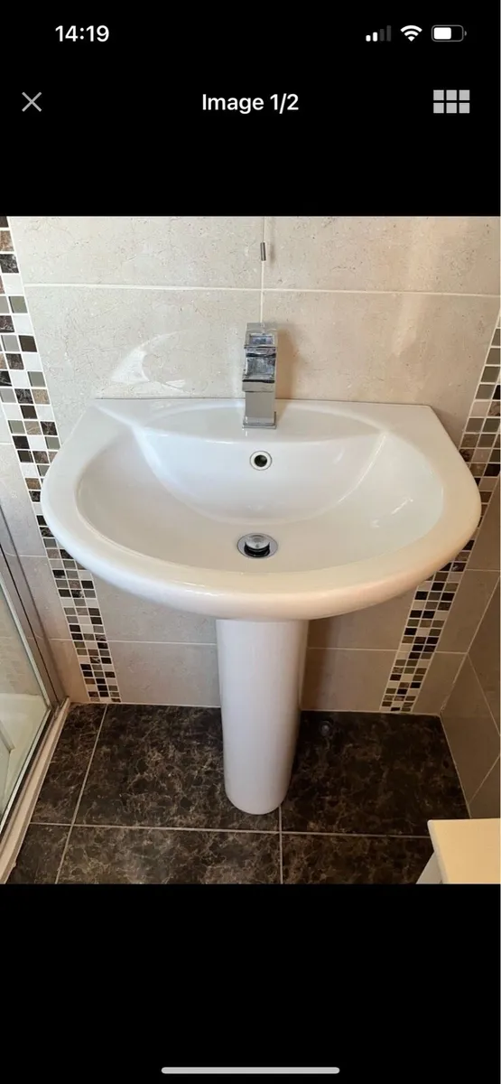 Bathroom sink - Image 2