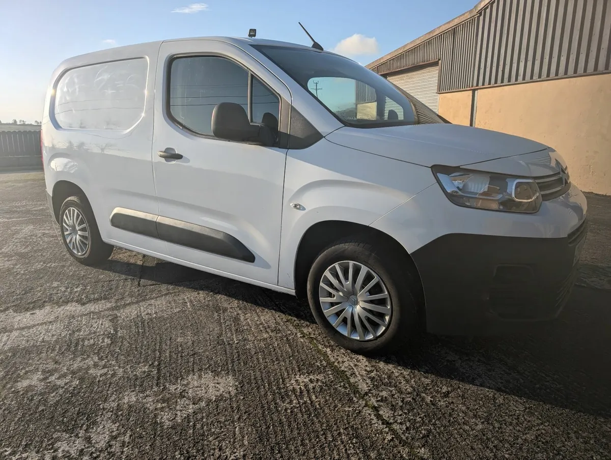 Citroen Berlingo 2019 - Image 2