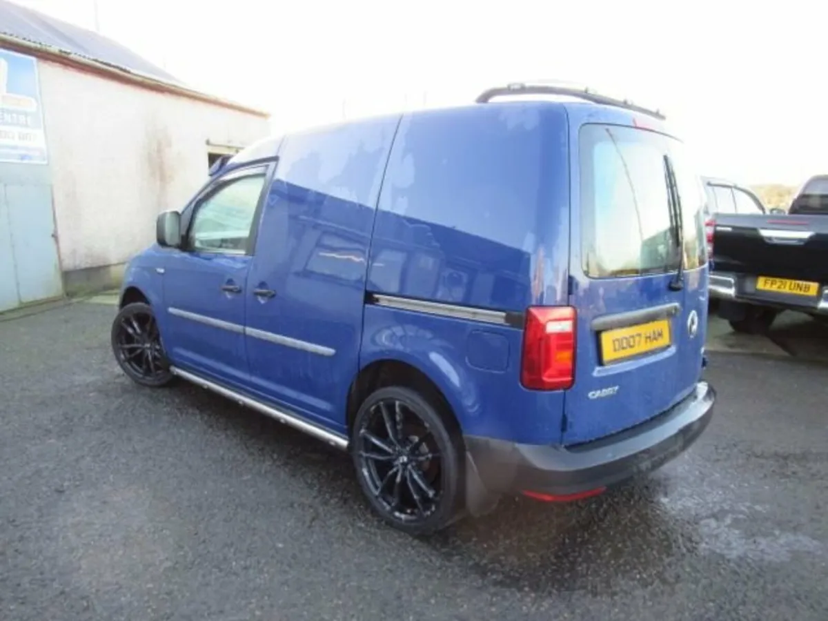 2.0 TDI C20 BlueMotion Tech Startline Panel Van 5d - Image 2