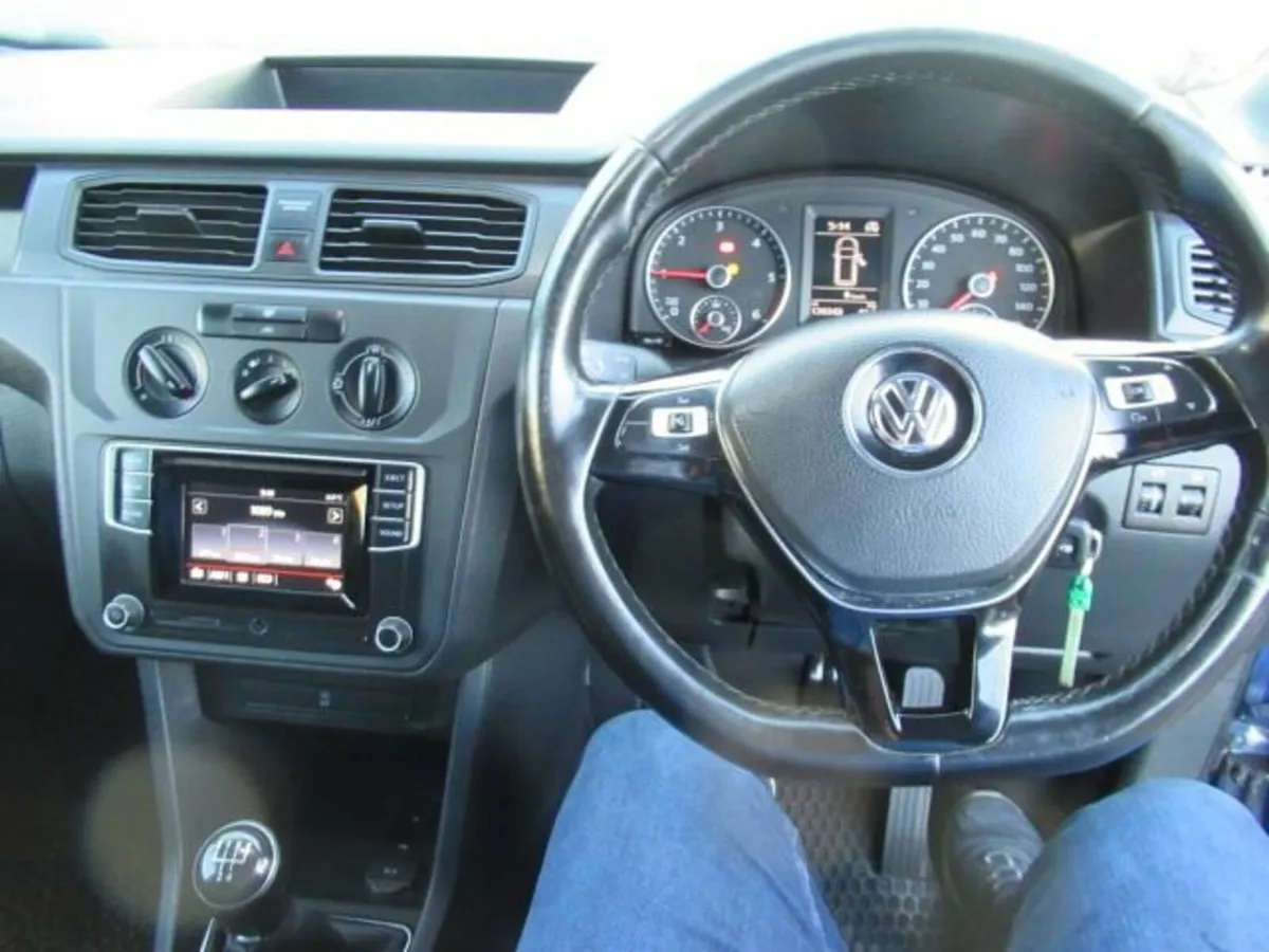 2.0 TDI C20 BlueMotion Tech Startline Panel Van 5d - Image 4