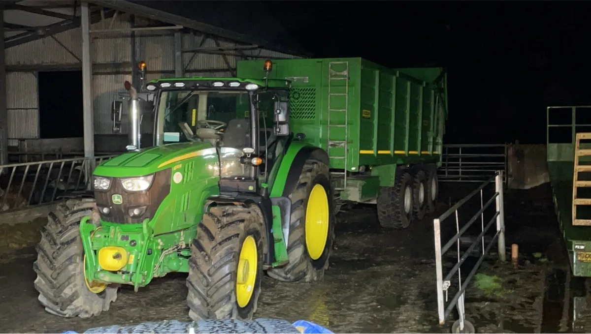 John Deere 6155r - Image 2