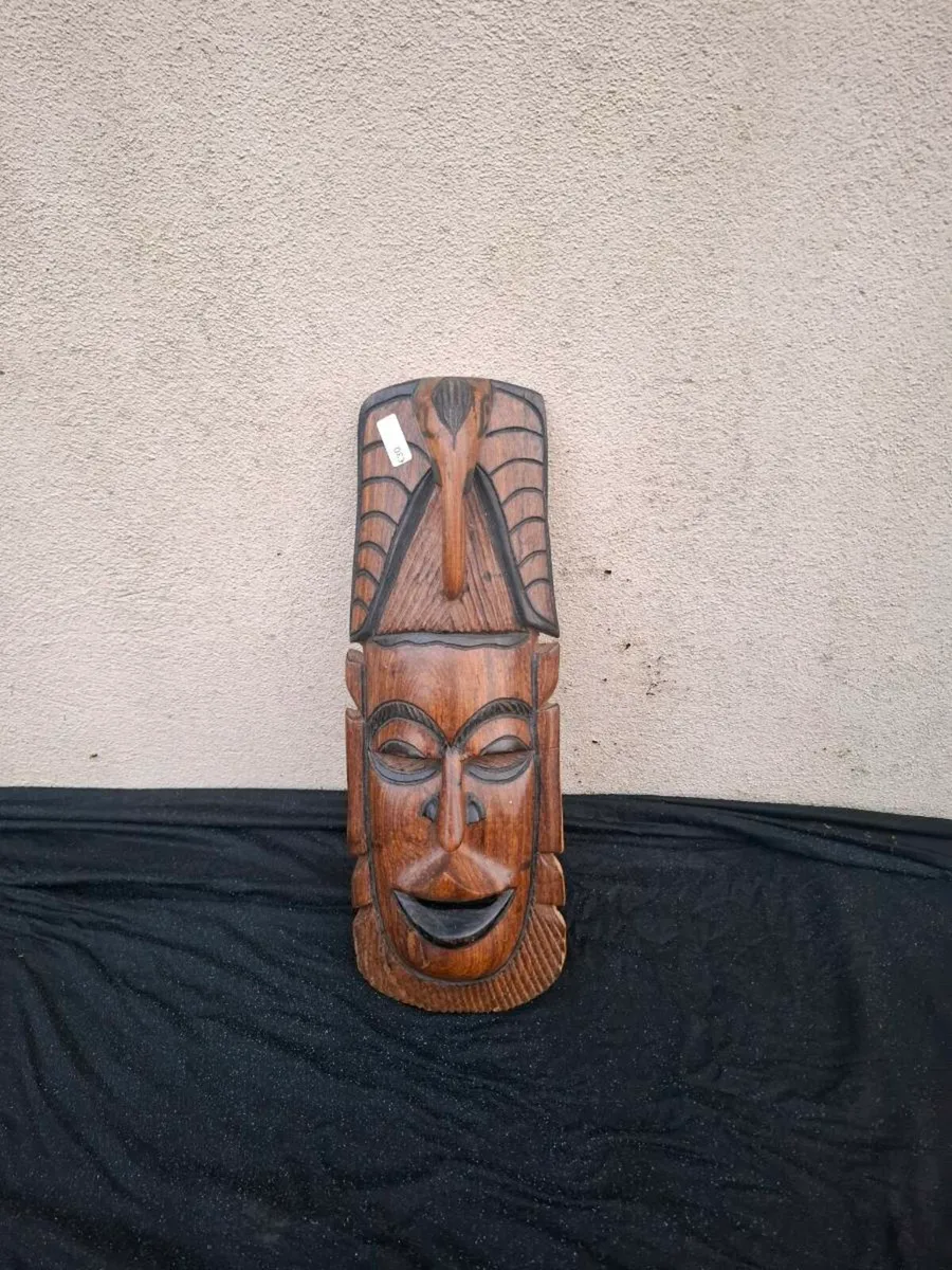 African wood mask postage possible - Image 1