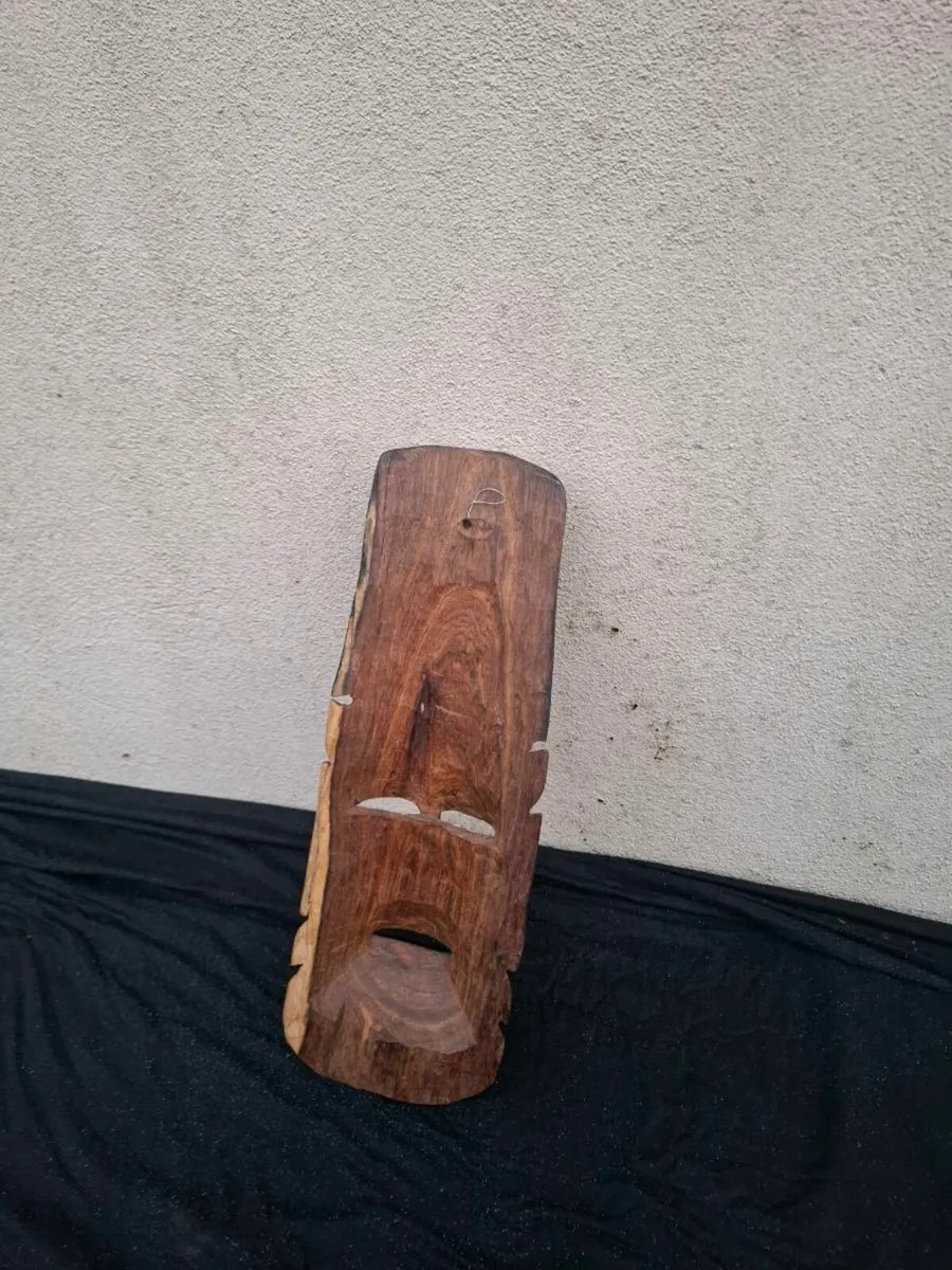 African wood mask postage possible - Image 2