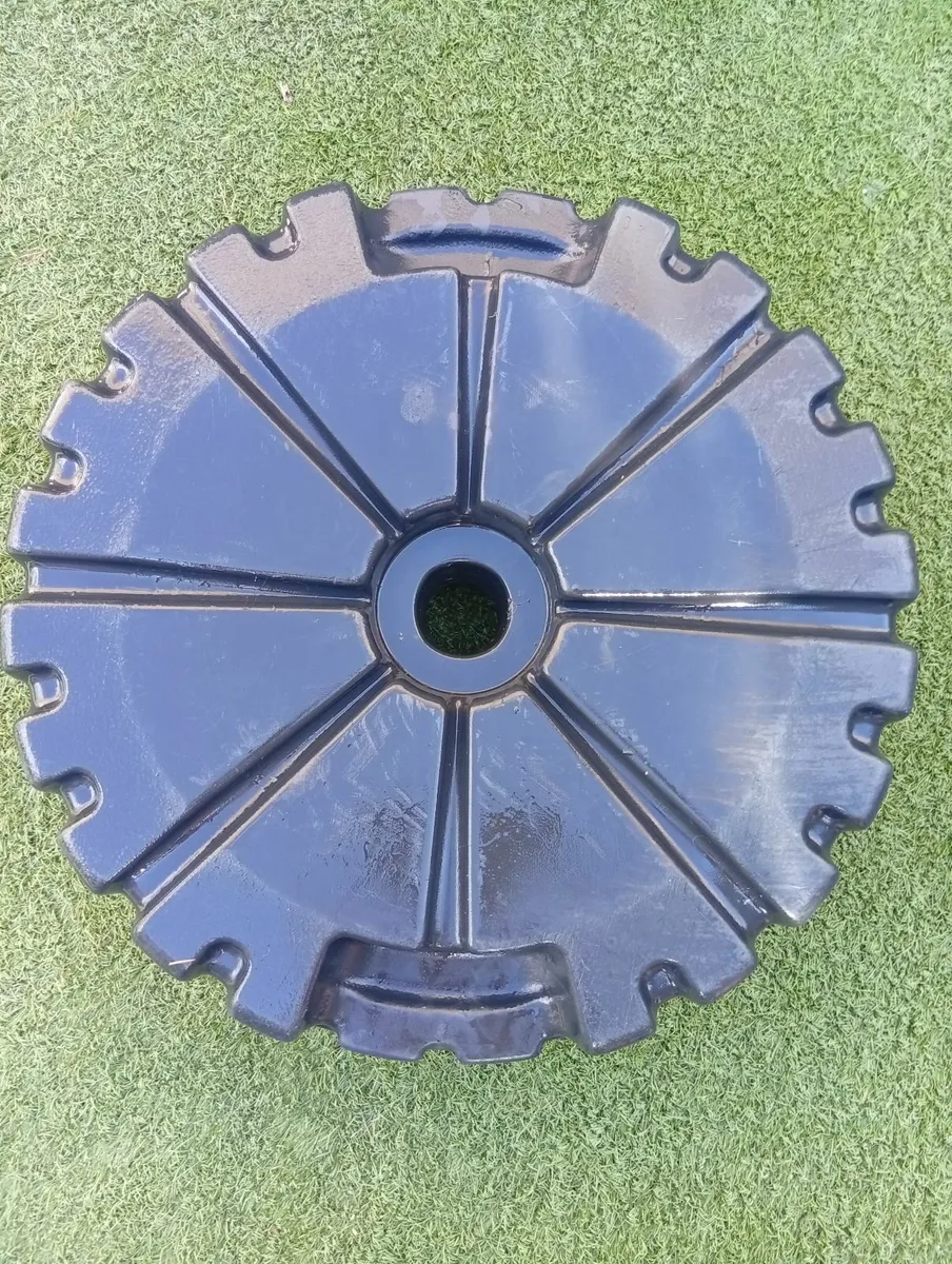 Universal Fill base parasol banner flag 3months - Image 4