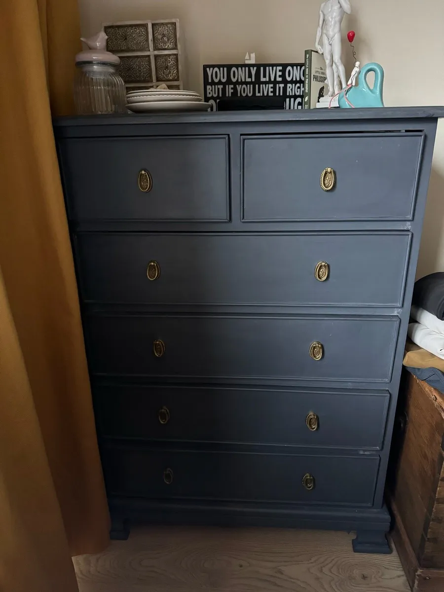 Chest of drawers - Image 1