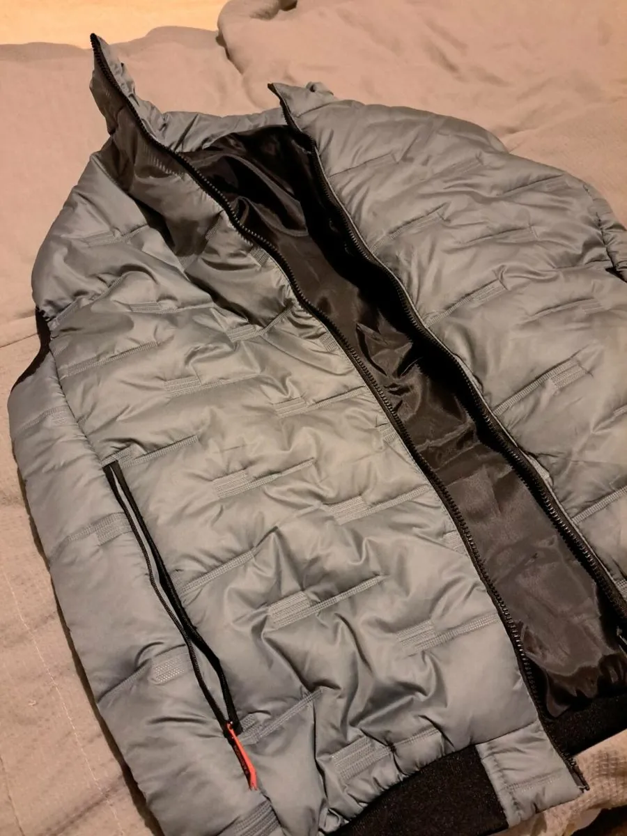 New. Mens Thermal Lined body warmer Jacket XL - Image 2