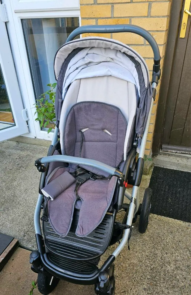 Baby Stroller - Free to take - Image 1