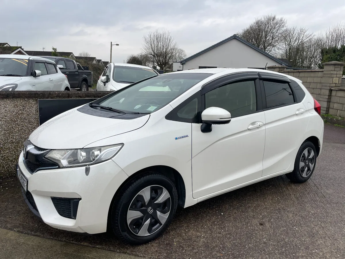 Honda Fit Hybrid - Image 3