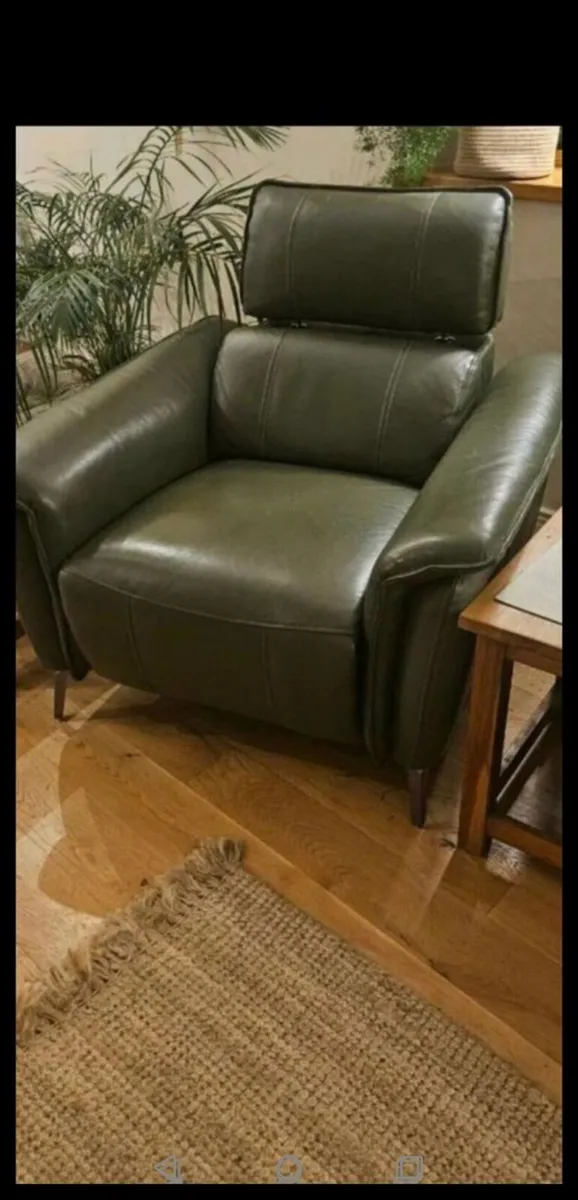 *CLEARANCE* Demo Leather Powered Recliner Armchair - Image 1