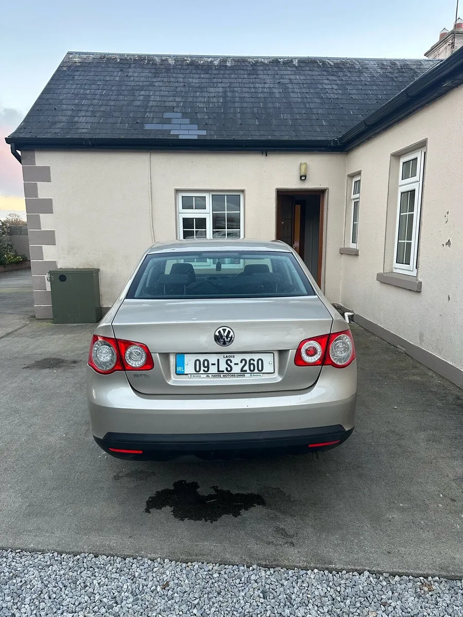 Volkswagen Jetta - Image 4