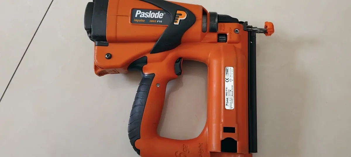 Paslode im65 F16 2nd fix Nail Gun"Fully Serviced" - Image 3
