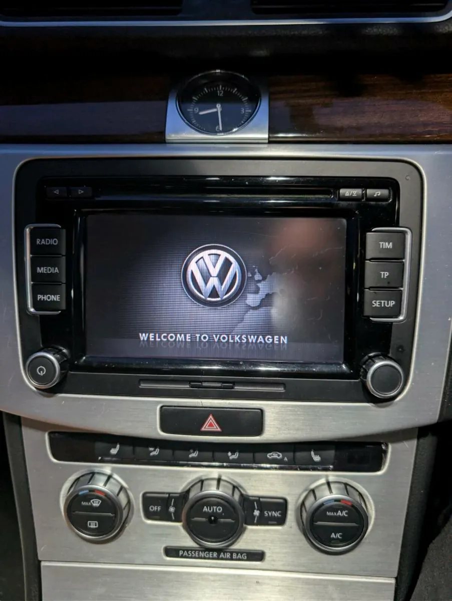 VW MULTIMEDIA - Image 1