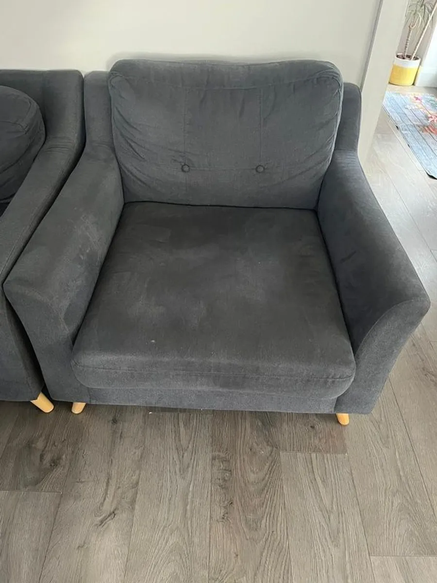 3+3+1 Sofa to Go - Image 3