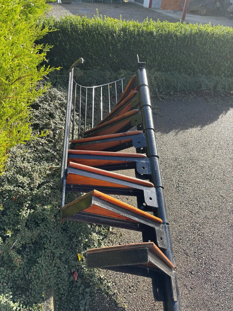 Spire staircase - Image 2