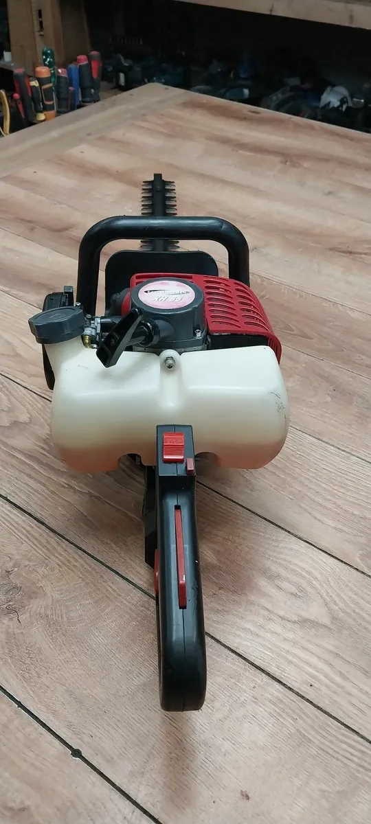 Castelgarden hedge trimmer - Image 2