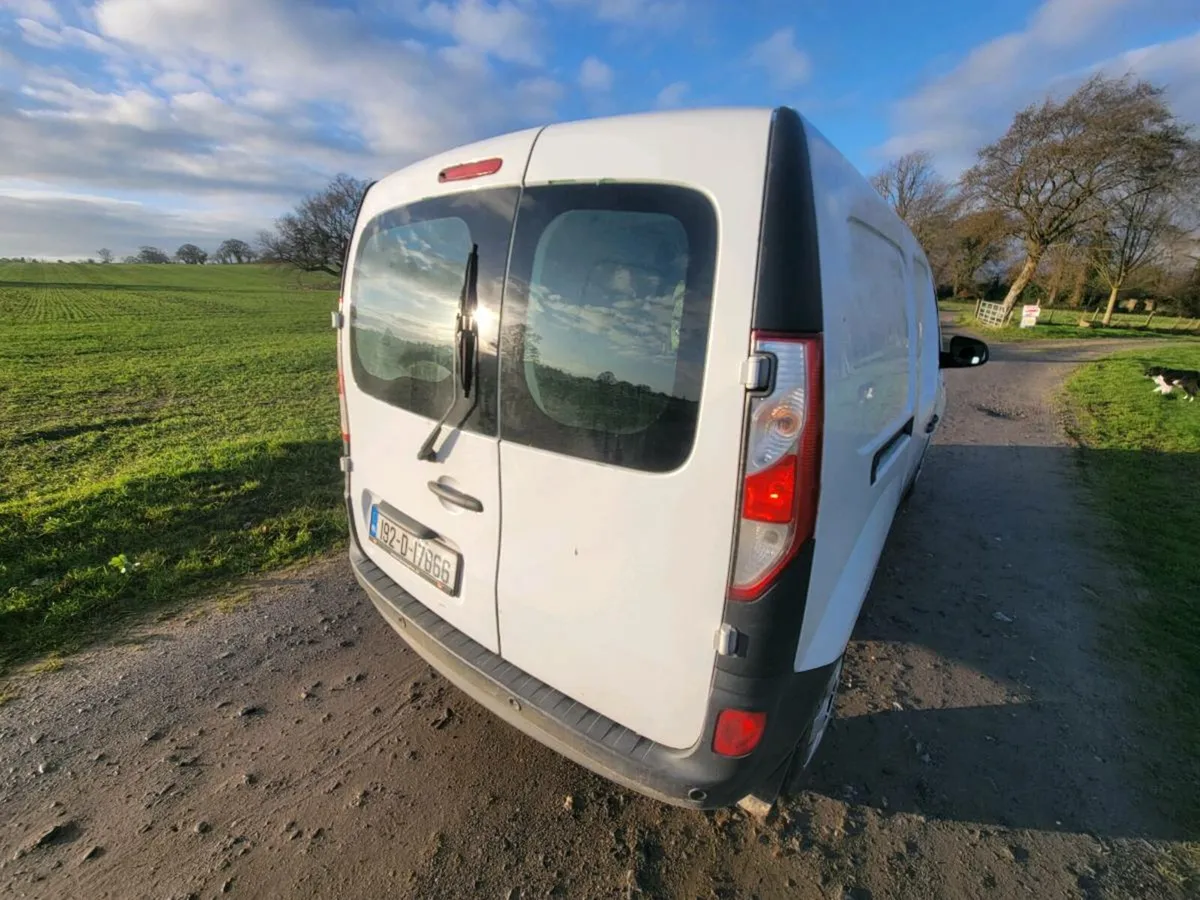 Renault Kangoo ZE 33 Electric LWB €3800 ONO - Image 3
