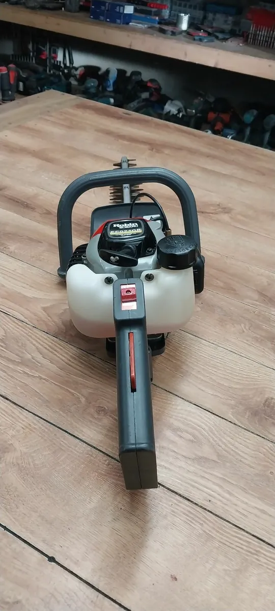 Robin hedge trimmer - Image 2