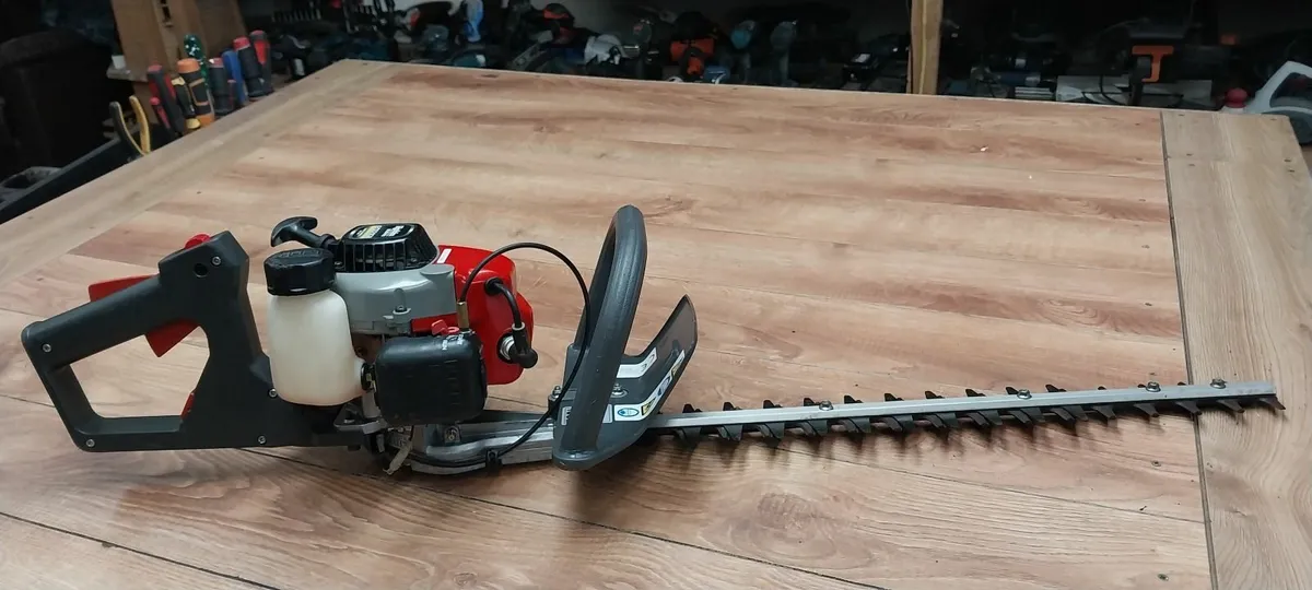 Robin hedge trimmer - Image 4