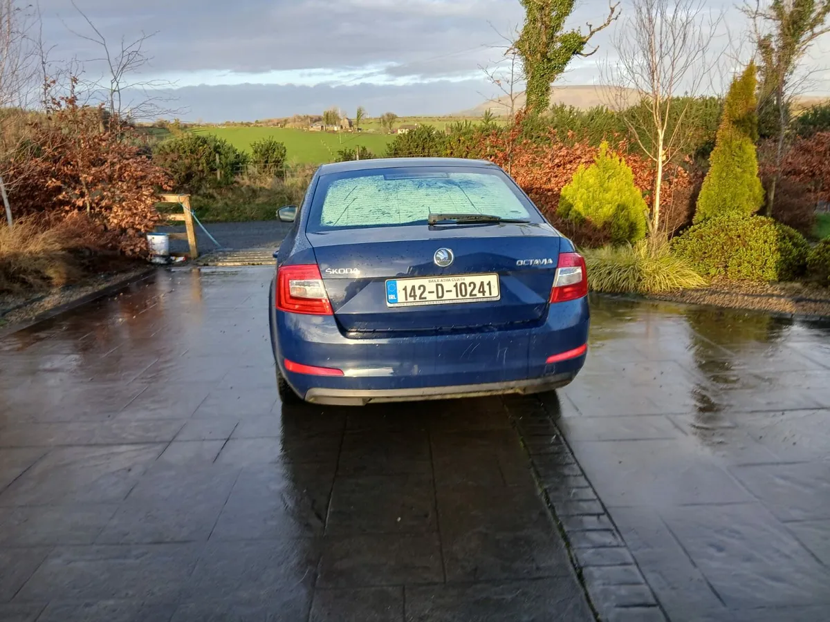 142 Skoda Octavia 259 km - Image 3