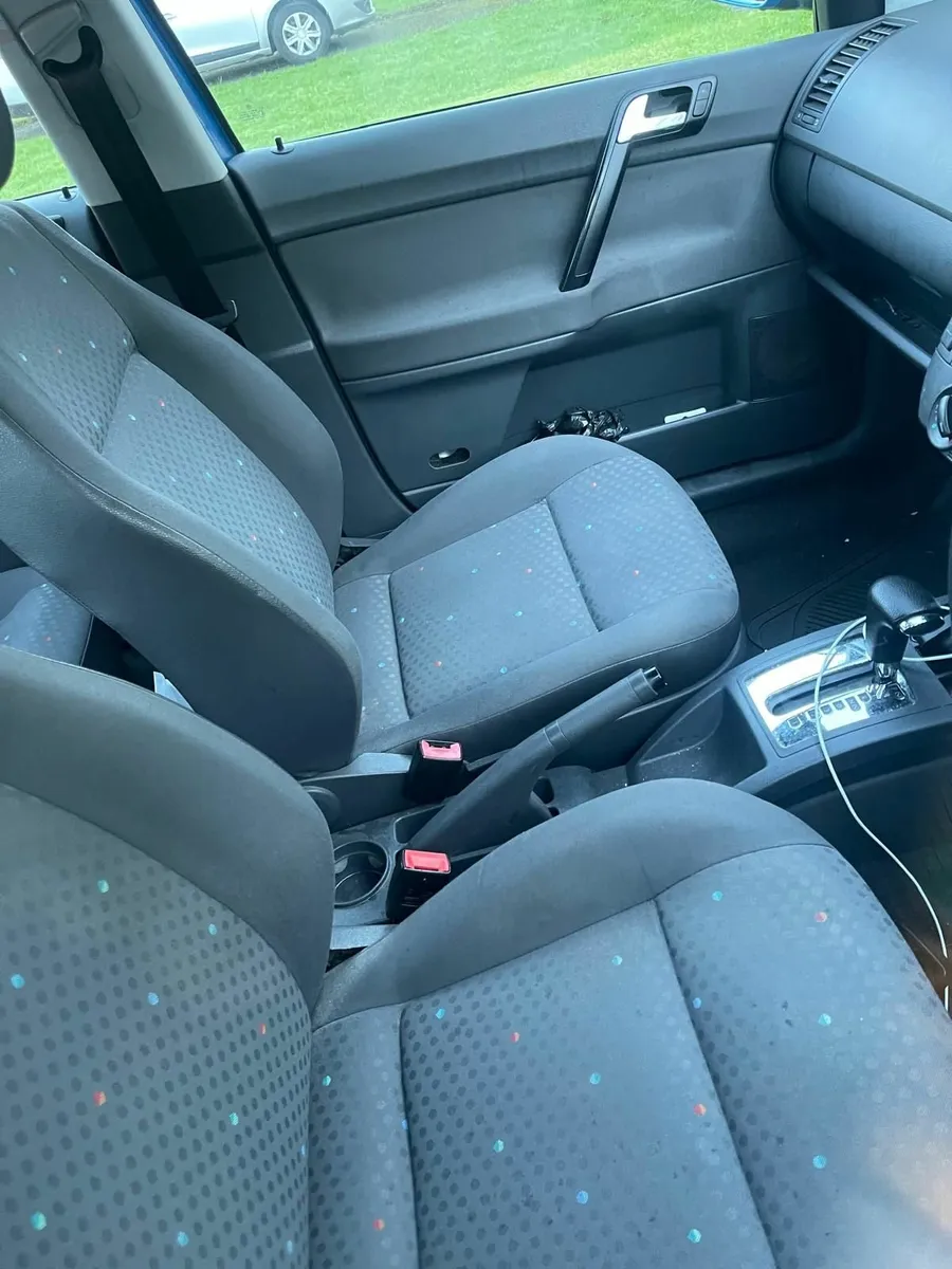 Volkswagen Polo 1.4 Automatic – 2004 - Image 3