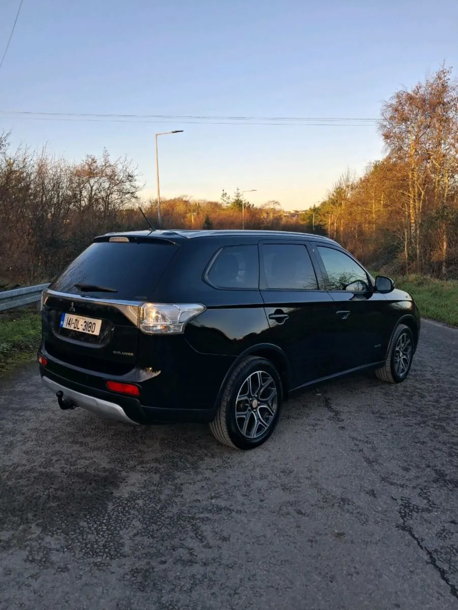 2014 outlander 2.3 diesel - Image 2