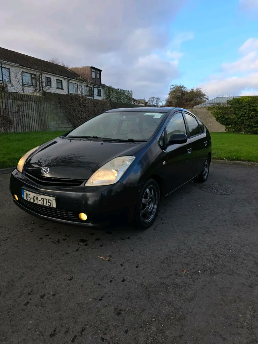 Tayota  prius 20 - Image 3