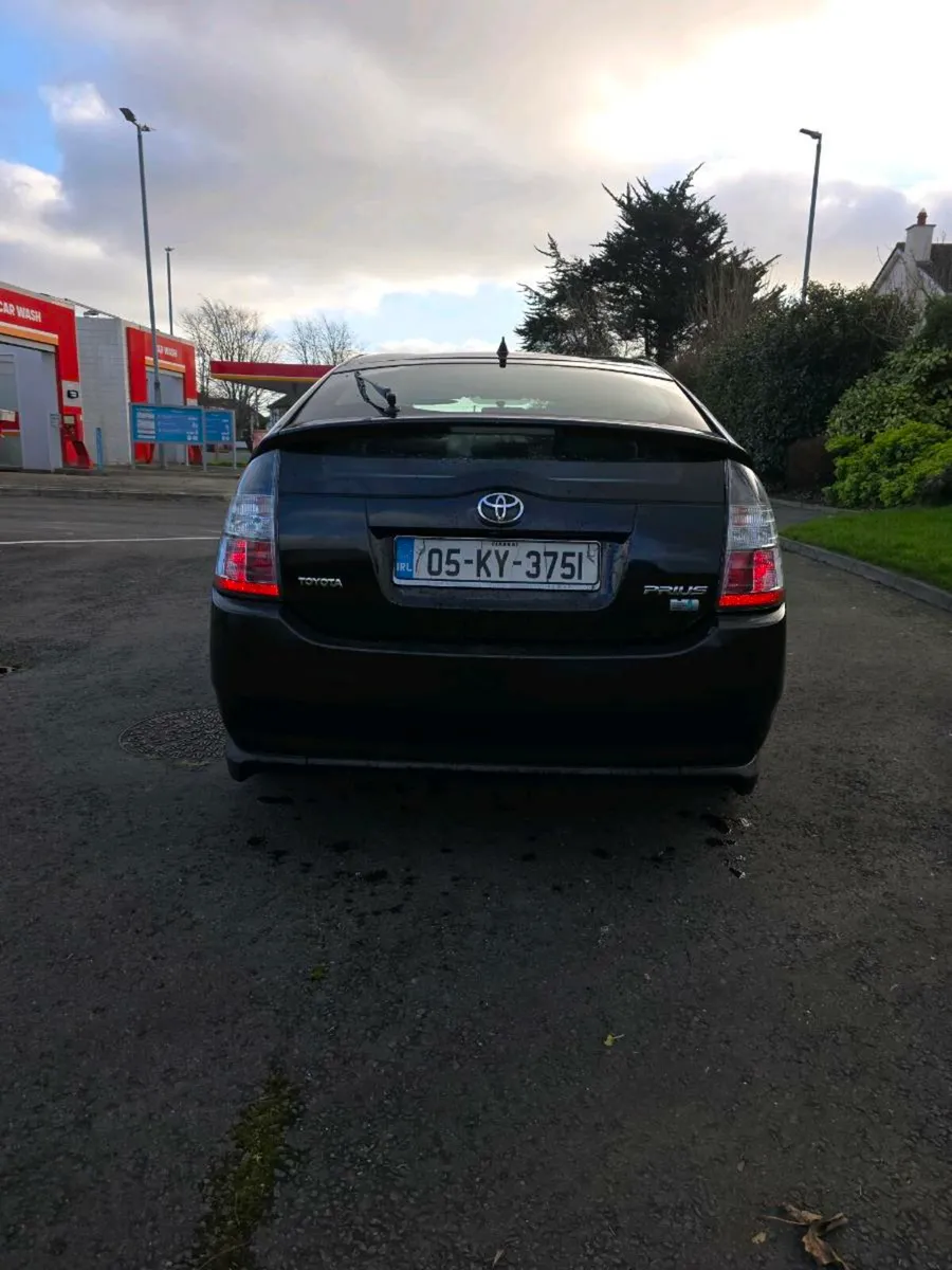 Tayota  prius 20 - Image 4