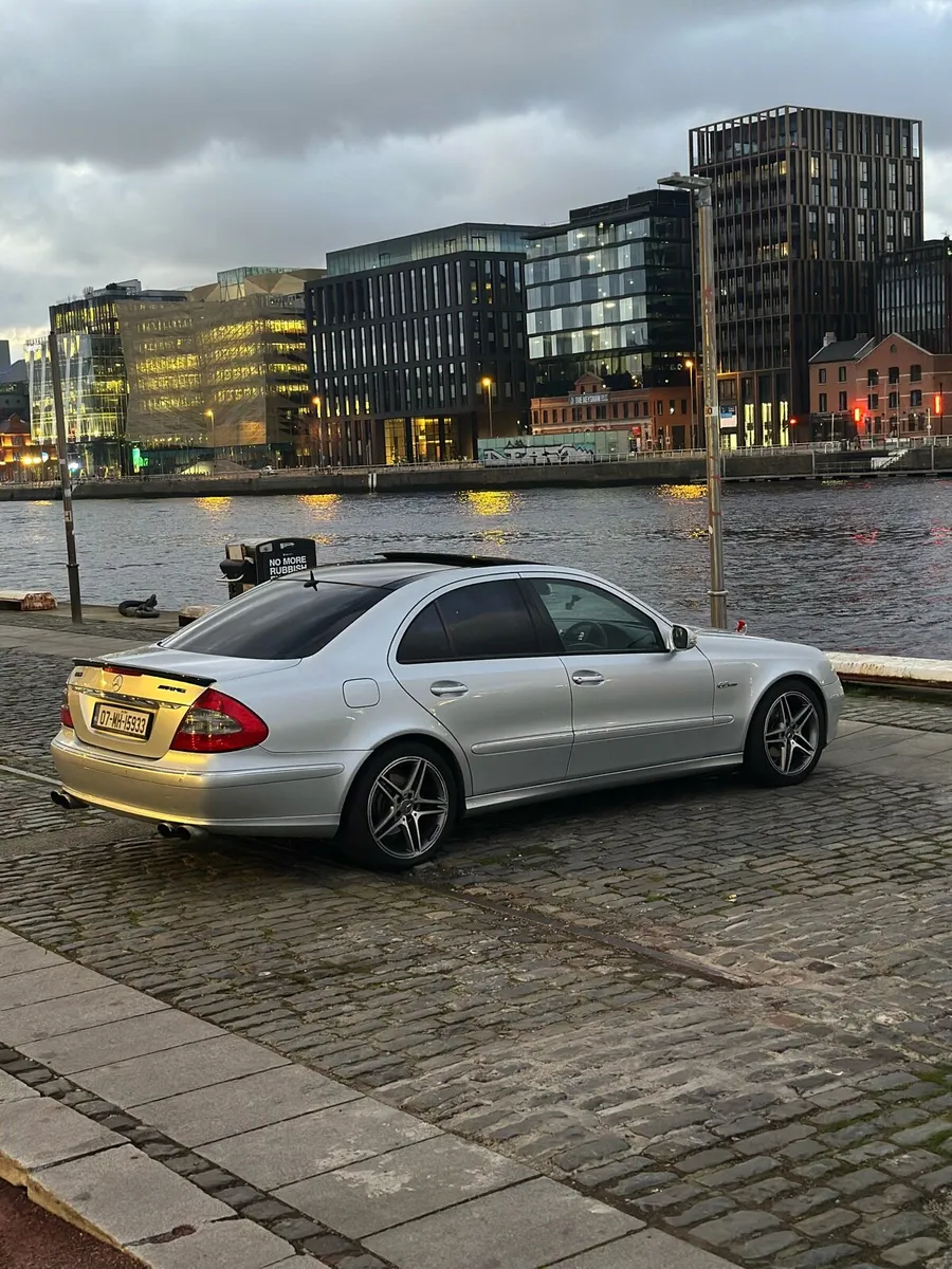 Mercedes e-class,Automatic 179.000km/Panoramic - Image 1
