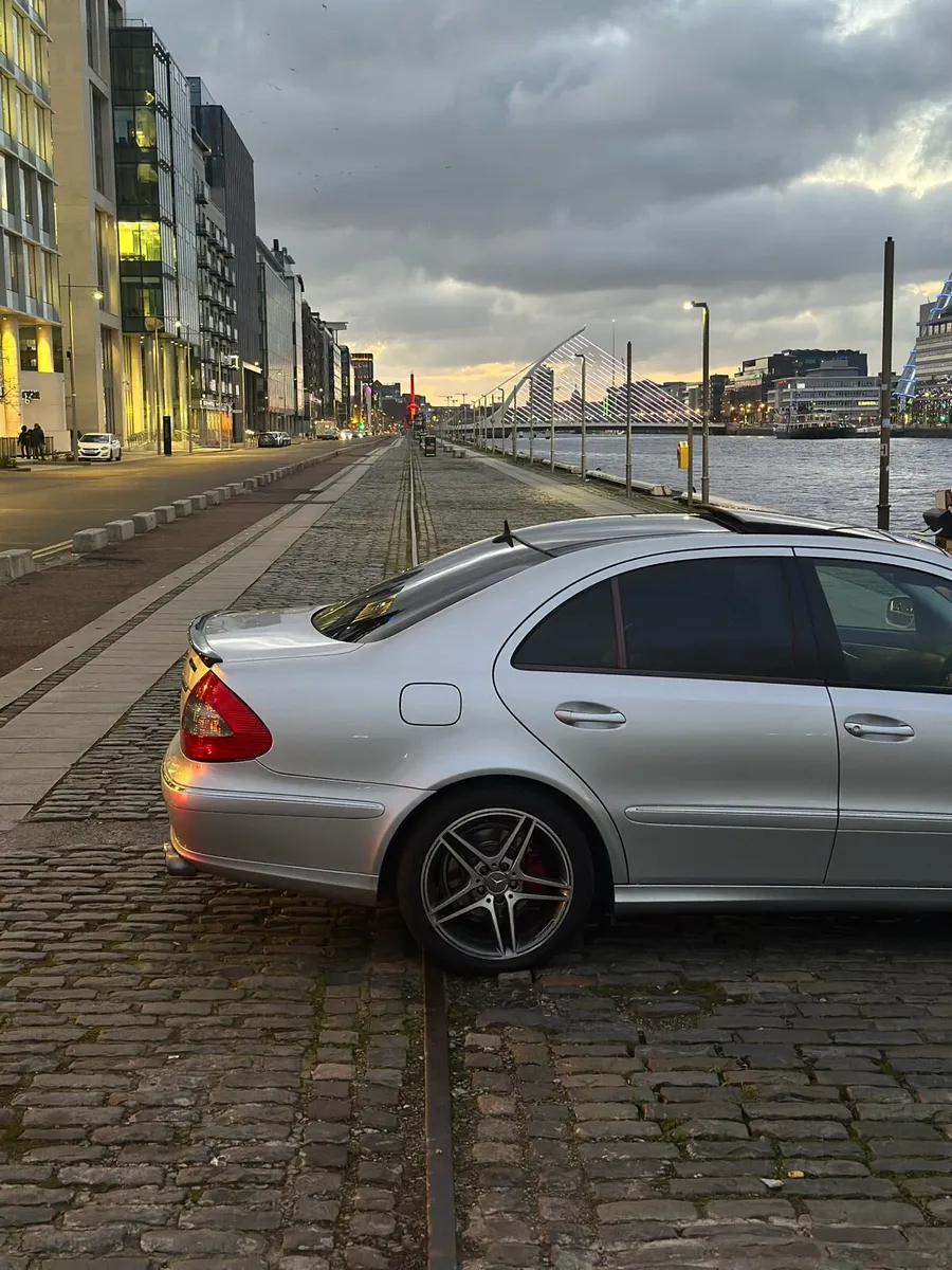 Mercedes e-class,Automatic 179.000km/Panoramic - Image 3