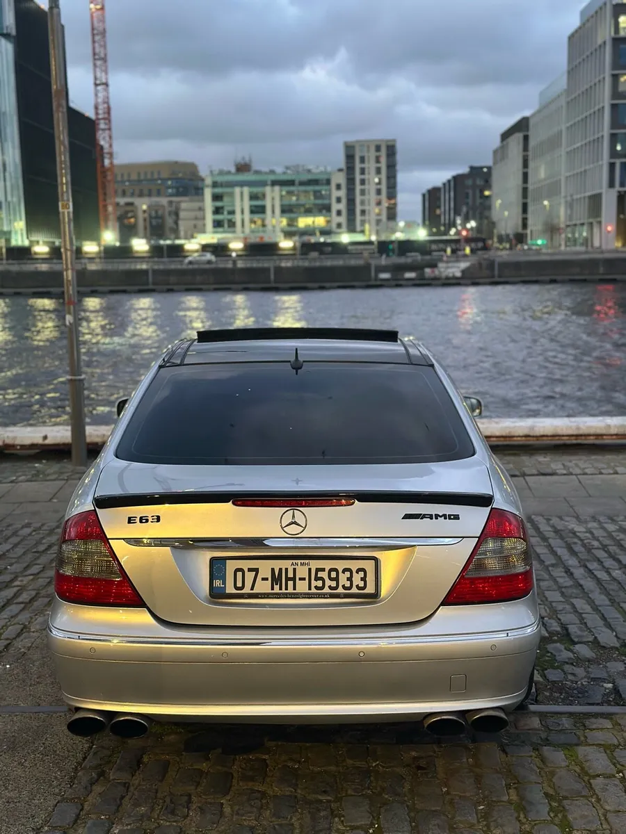 Mercedes e-class,Automatic 179.000km/Panoramic - Image 2