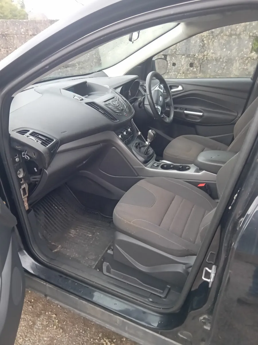 Ford Kuga 2016 - Image 3