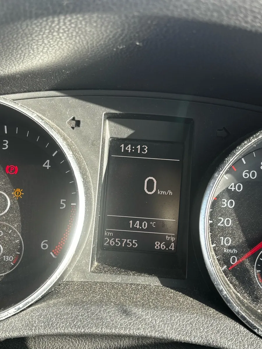 2012 VW Golf **NEW WATER PUMP & TIMING BELT* - Image 4