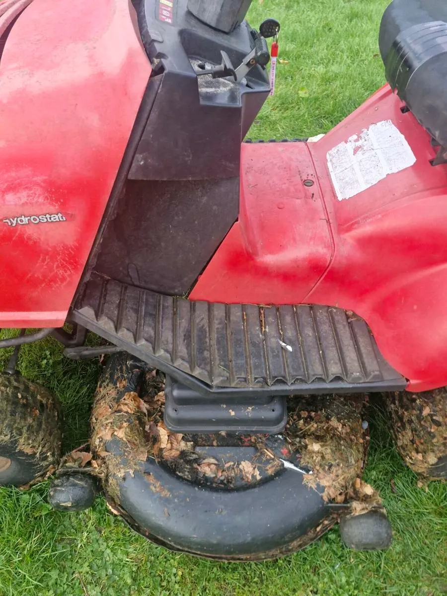 Honda Ride on mower - Image 4