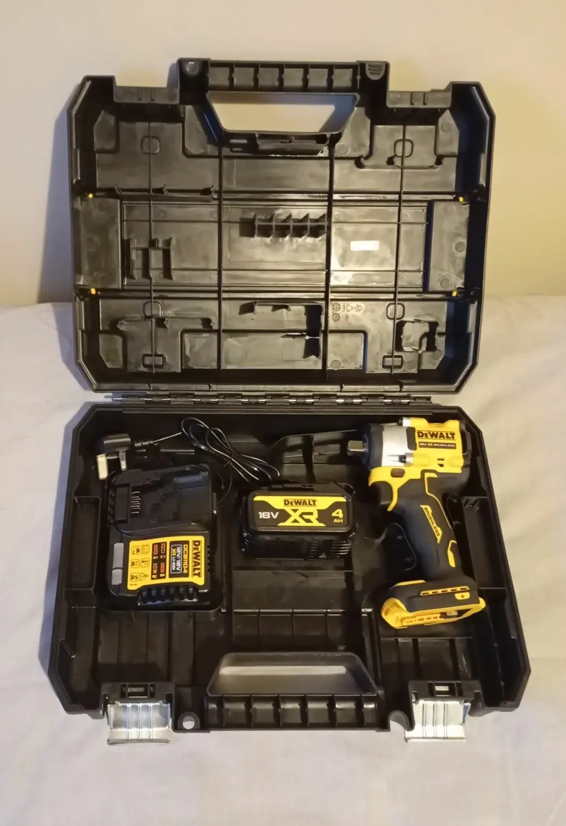 DeWalt Impact Wrench - Image 2
