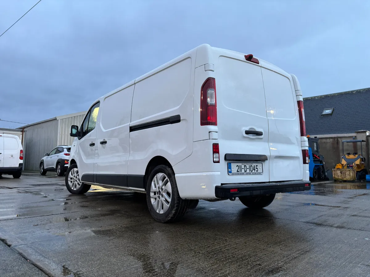 Stunning Looking Renault Trafic - Image 4