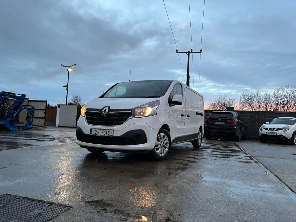 Stunning Looking Renault Trafic - Image 2