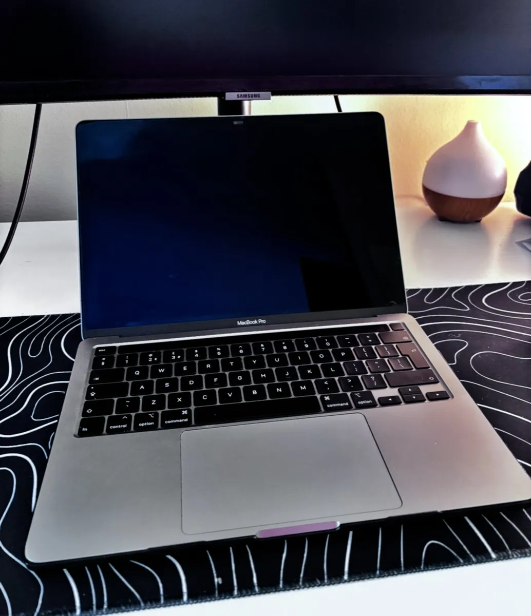 2020 Apple Macbook Pro Retina Display 13 inch - Image 3