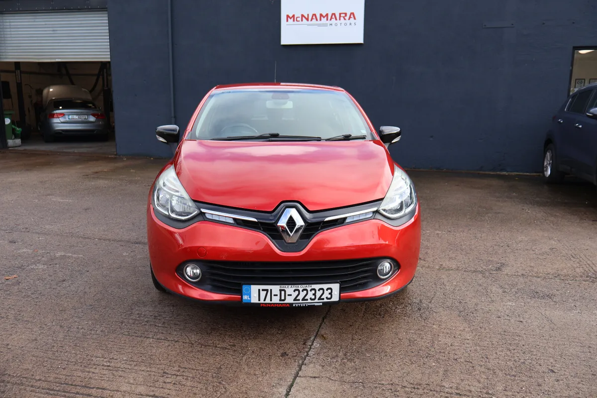 Renault Clio Dynamique S NAV Low Km Great Spec! - Image 4