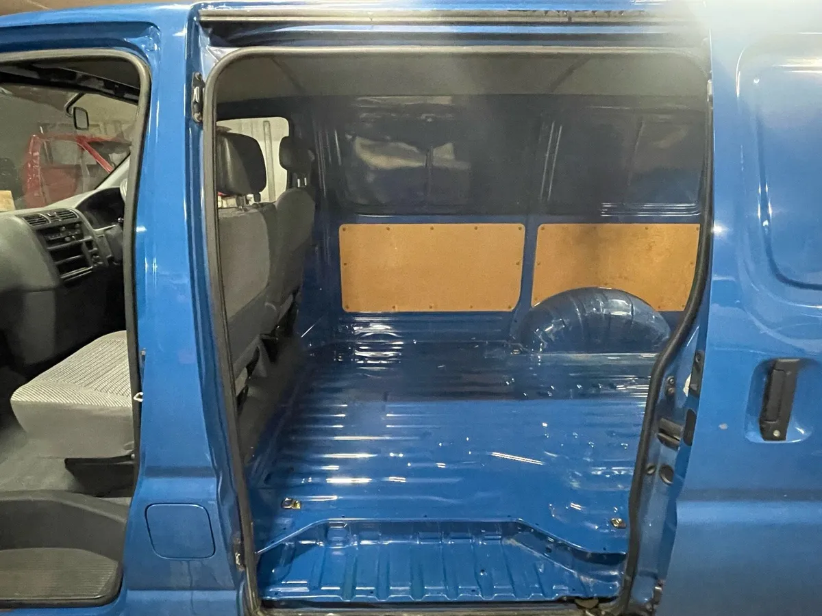 toyota hiace van 1997 2.4d - Image 4