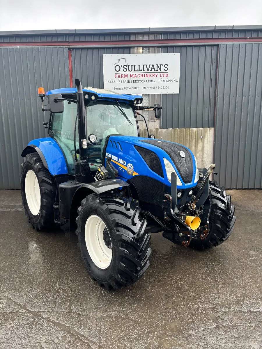 NEW HOLLAND T7.175 AND NEW CHIEFTAIN DUMP TRAILER - Image 2