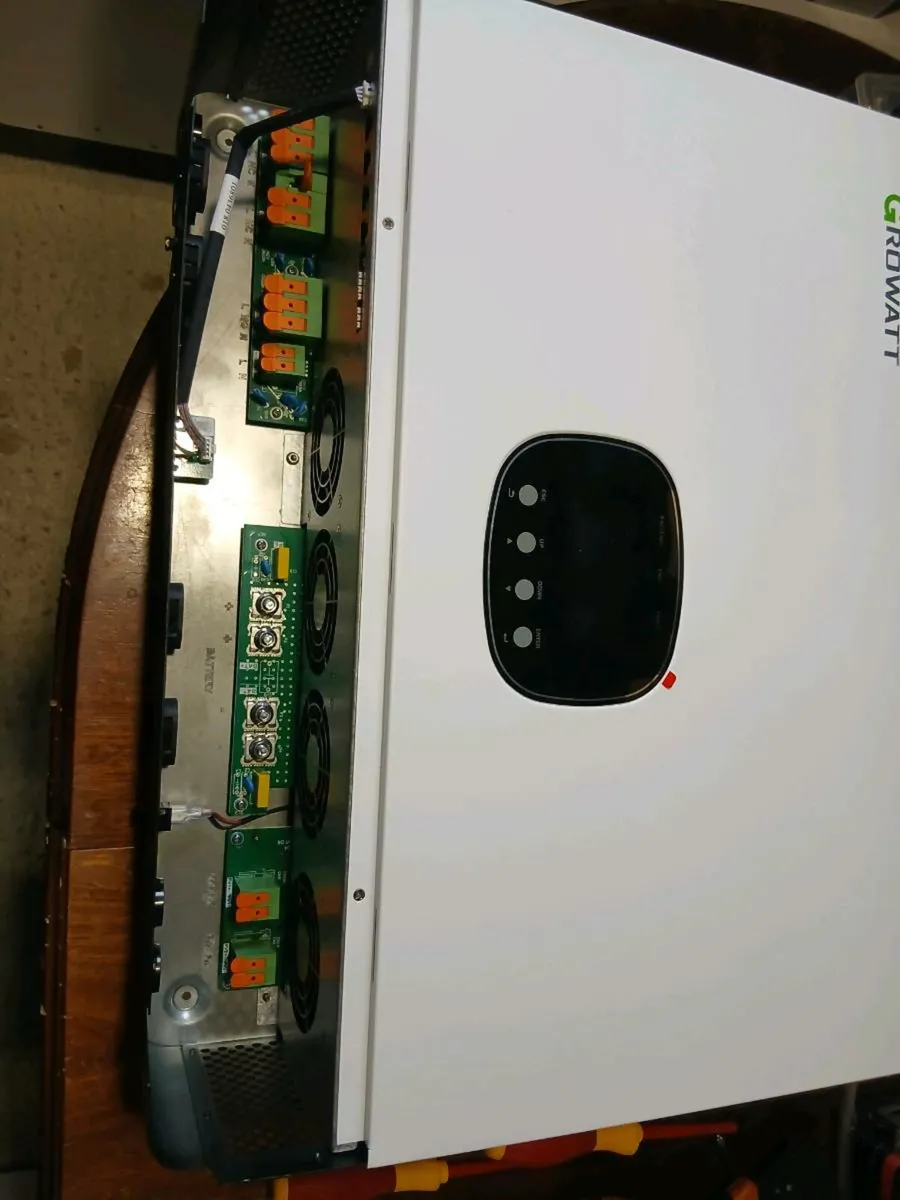 Brand new DIY ground mounting kit 22 panels - Image 2