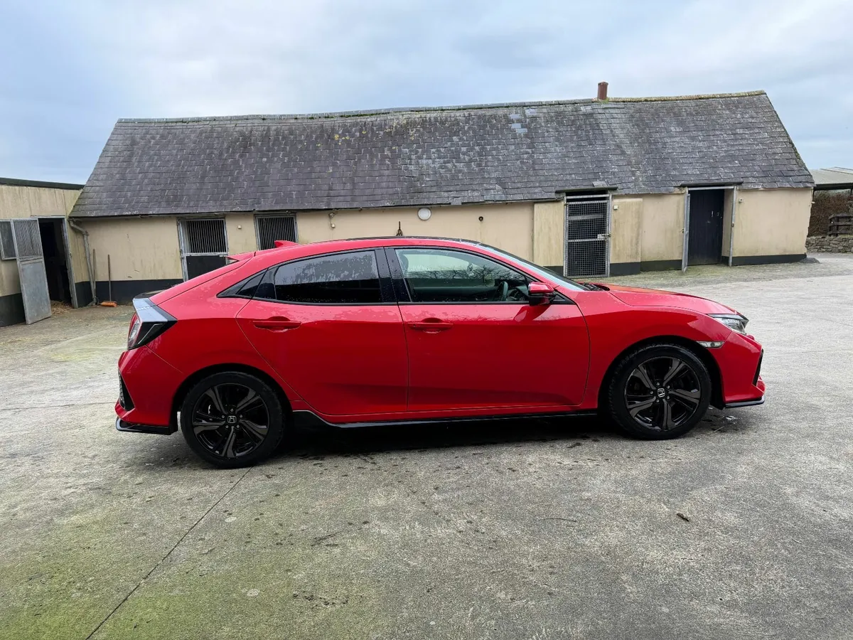 2018 Honda Civic 1.5L - Image 2