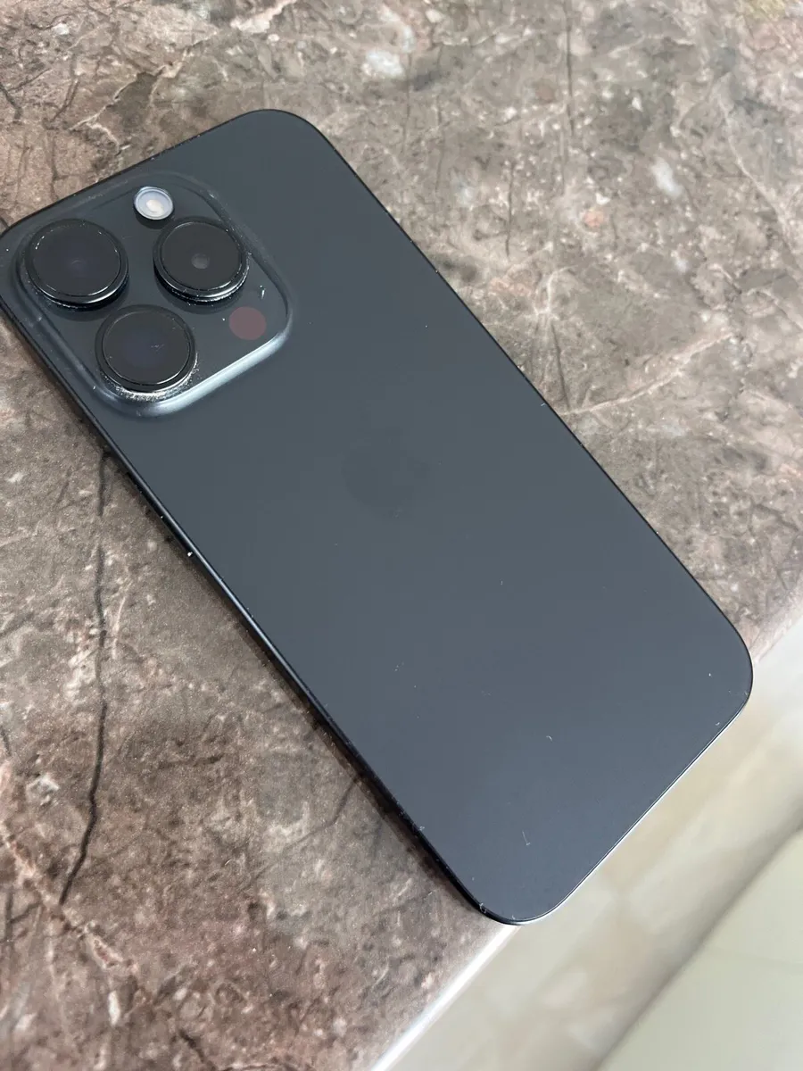 I Phone 15 Pro 256GB - Image 4