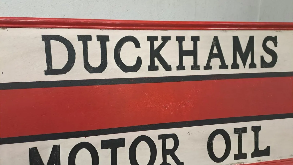 Large vintage style wooden duckhams oil sign - Image 3